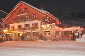 Hôtel pour 2 personnes, avec jardin ainsi que jacuzzi et sauna dans Office De Tourisme De Valberg