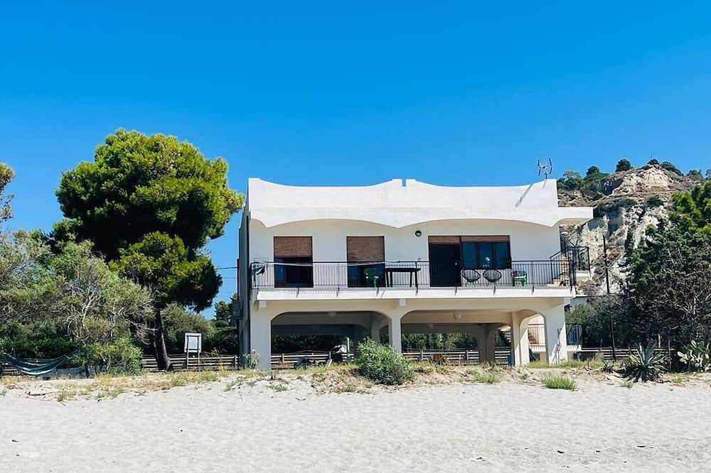 Villa on the beach in Bova Marina (Reggio Cal.) in Bova Marina, Ionian Coast Calabria