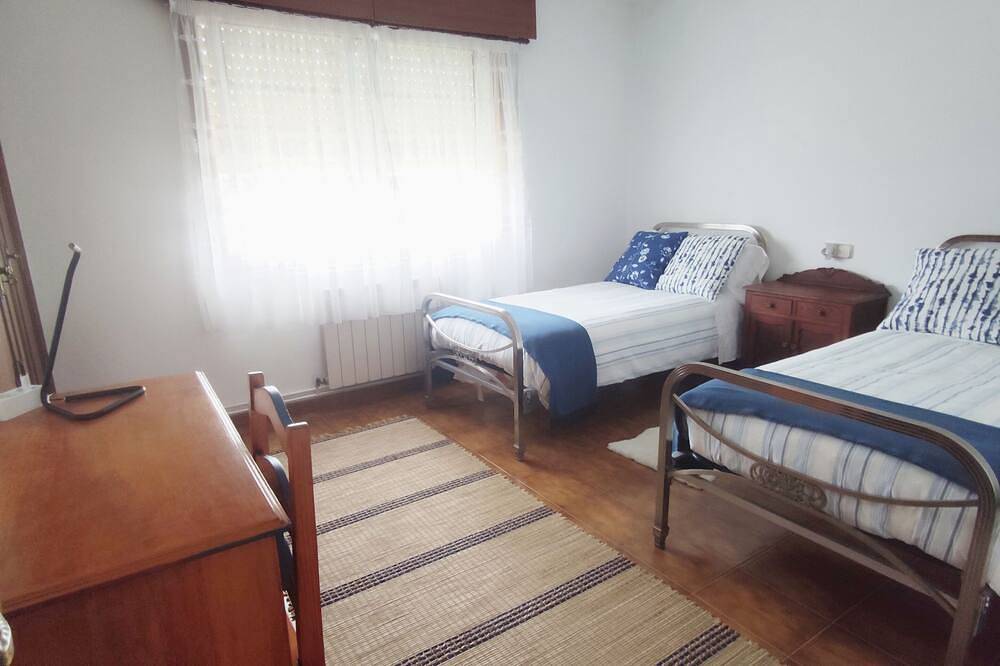 Apartamento entero, Sabarís, Jardín Y Proximidad. in Baiona, Rias Baixas