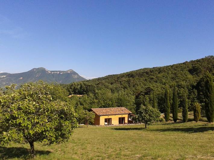 Gîte pour 2 personnes, avec Terrasse et Jardin ainsi que Piscine et Vue