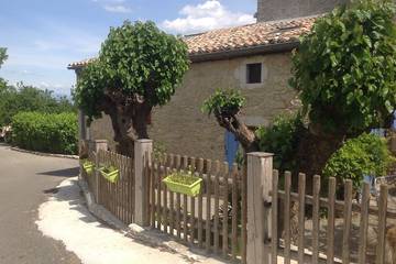 Gîte pour 6 personnes, avec balcon et jardin à Gras