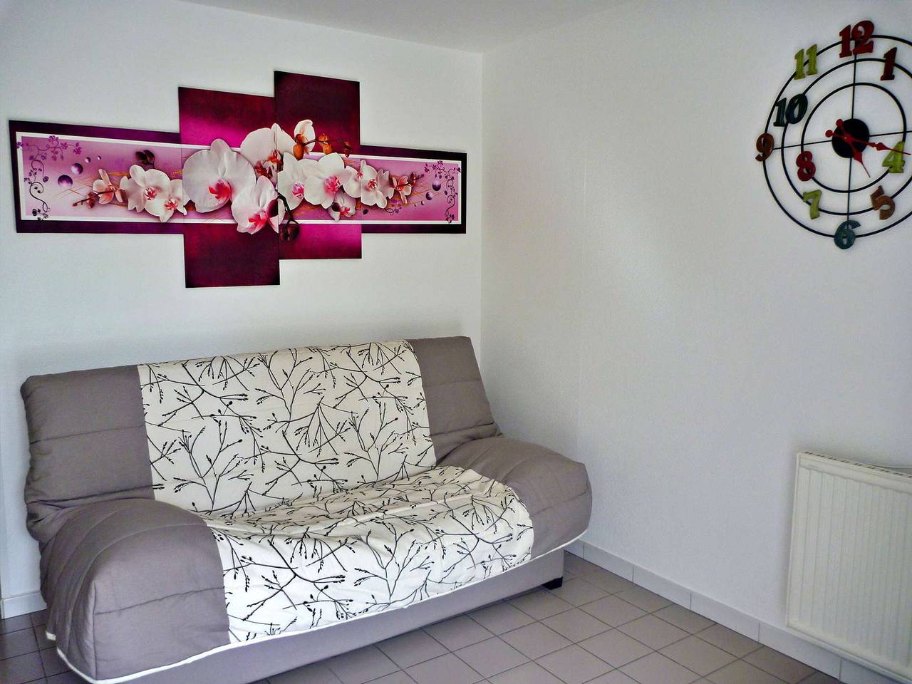 Entire apartment, Charming Ground-Floor Apartment Near Beach with Terrace & Bbq in Marseillan, Côte d'Améthyste