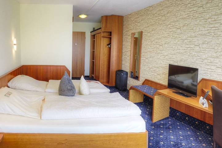 Ein-Zimmer-Apartment, Balkon und Klein-Küche in Ostfildern, Landkreis Esslingen