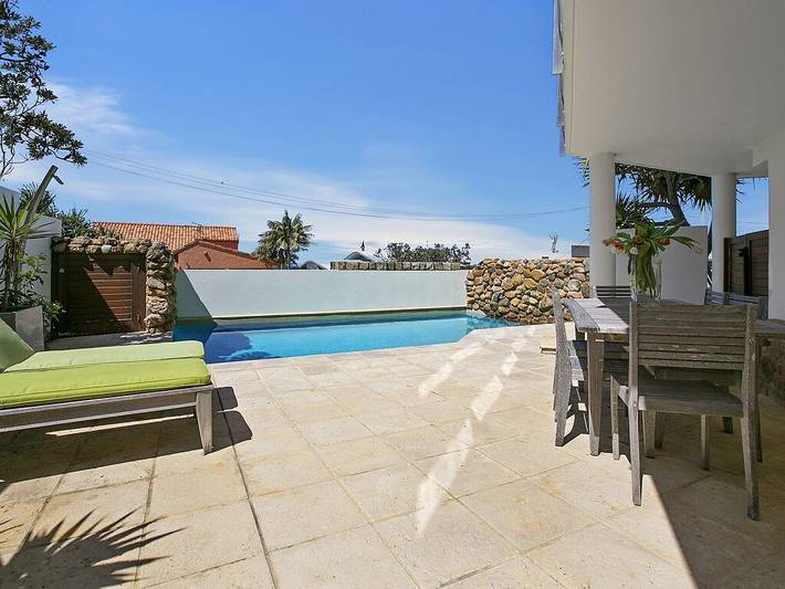 Holiday home for 10 people, with garden, with pets in Sunshine Beach