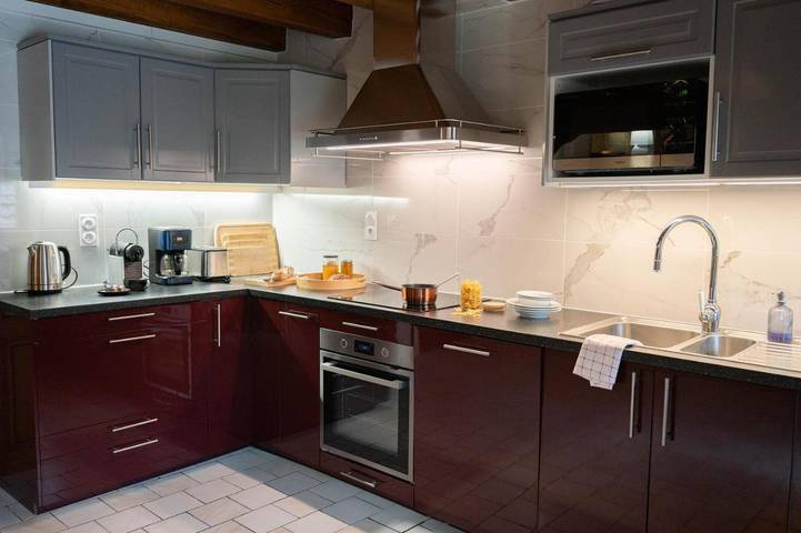 Location de vacances pour 6 personnes, avec piscine et jardin à Coly - 4