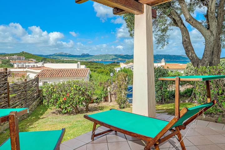 Casa vacanza per 6 persone, con Giardino a Arzachena