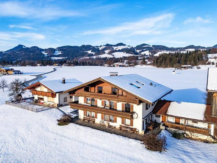 Ferienwohnung für 7 Personen, mit Garten und Ausblick in Ebbs