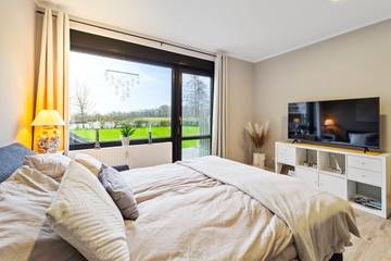 Ferienwohnung für 4 Personen, mit Seeblick und Garten in Zwischenahner Meer