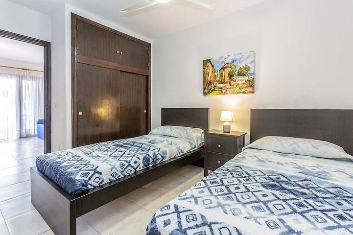 Appartement entier, Idéal pour les familles, couples ou les amis - appartement avec piscine commune, plage à proximité in Las Calas, Torrevieja