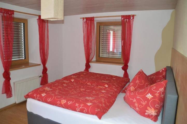 Ferienwohnung für 4 Personen, mit Balkon und Seeblick sowie Ausblick, mit Haustier in Thiersee - 3