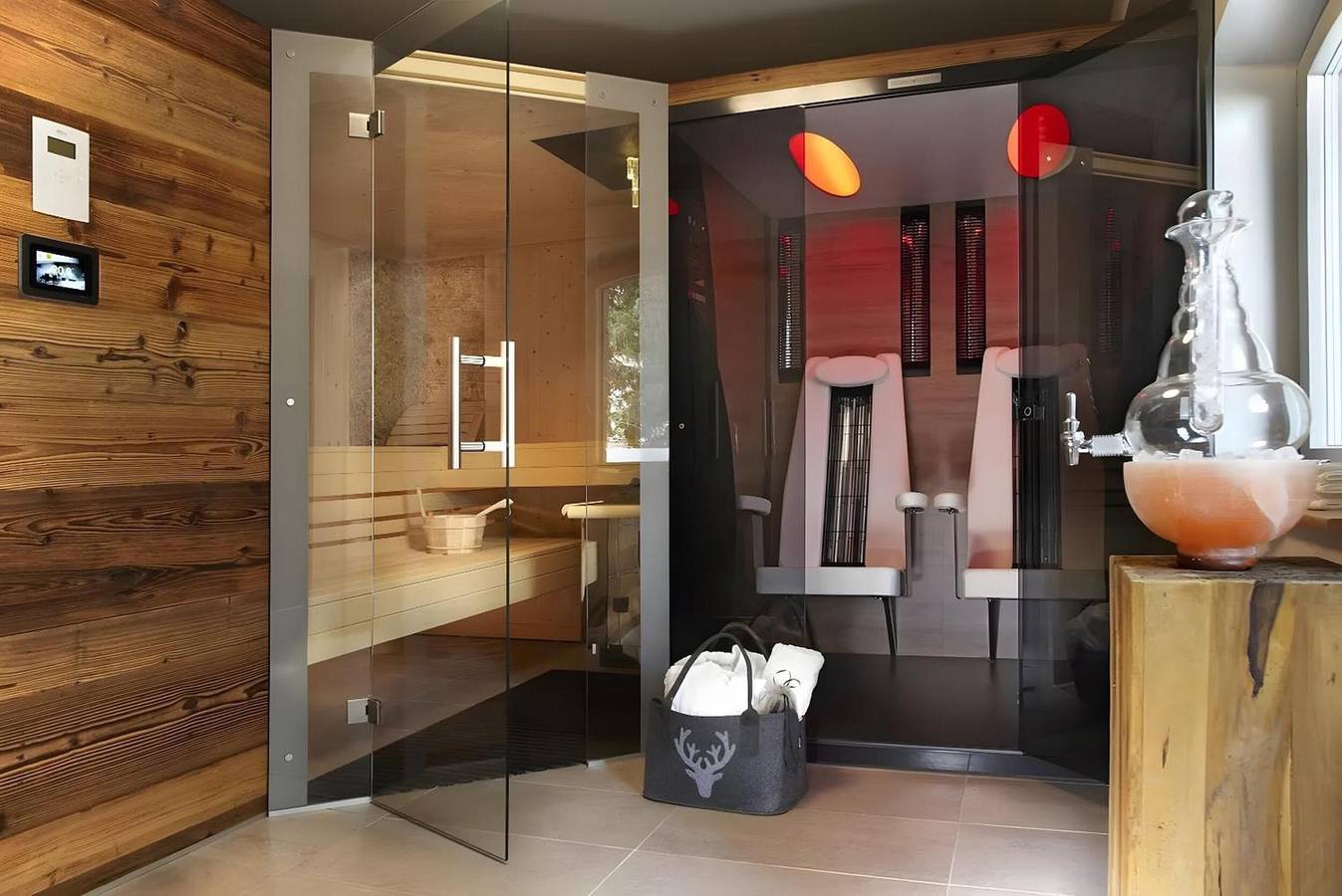 Geheel appartement, 4 Appartementen met wellness en bergzicht in Ibach, Zuidelijk Zwarte Woud