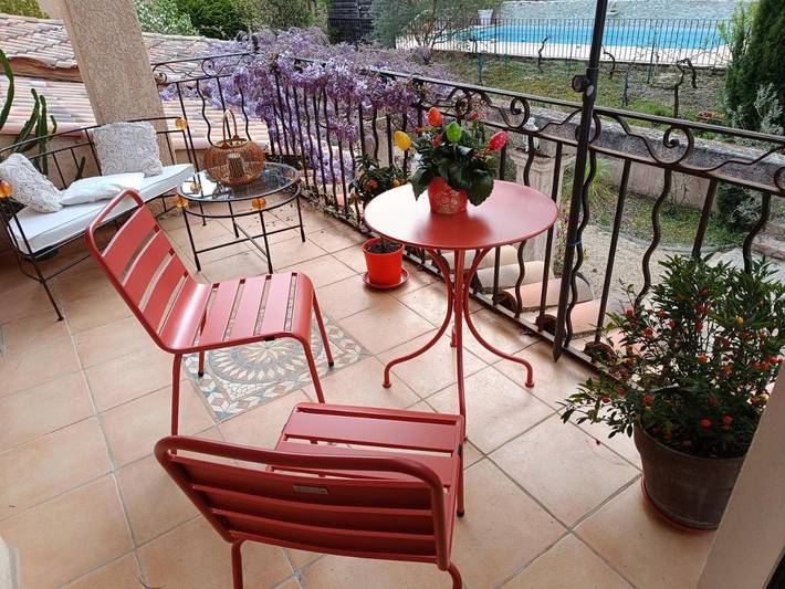 Maison d’hôte pour 2 personnes, avec Balcon et Terrasse ainsi que Jardin et Piscine à La Roque-d'Anthéron