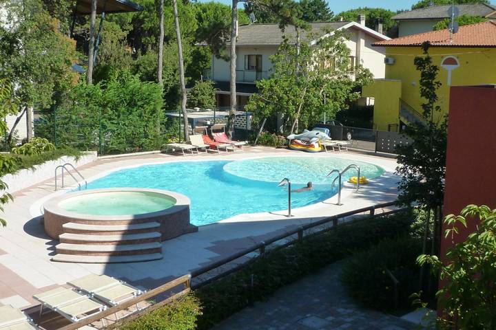 Appartamento vacanze per 5 persone, con Balcone/Terrazza e Giardino a Bibione