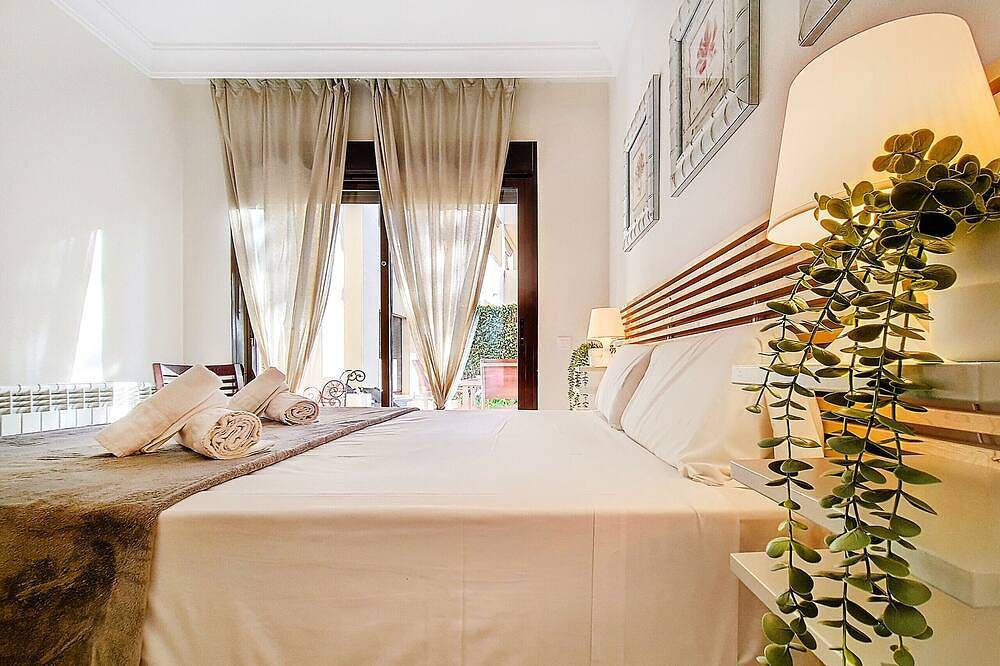 Entire apartment, Ground floor corner apartment with patio and Wi-Fi in Roda Golf, San Javier