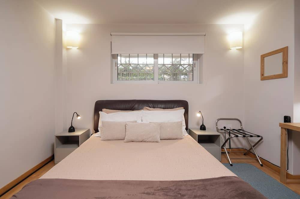 Ganze Wohnung, Studio für 2 bis 5 Personen zu Fuß vom Strand, Glyfada Zentrum, Geschäfte in Glifada, Süd-Athen