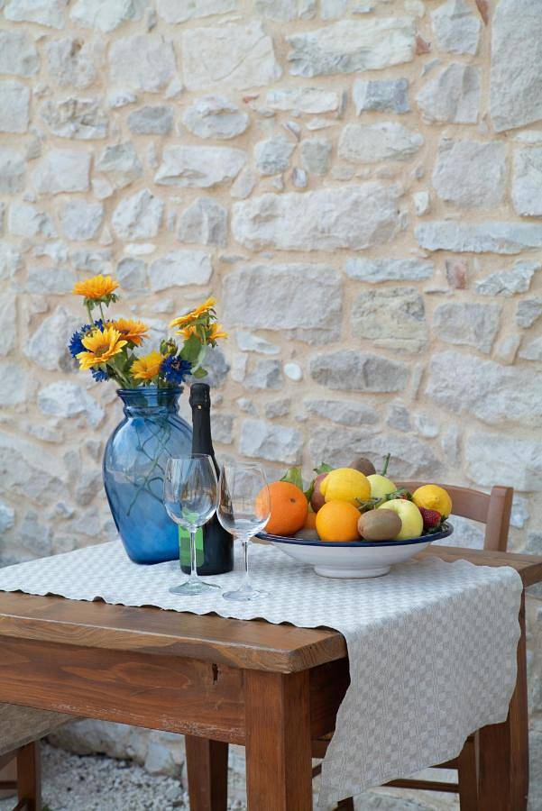 Location de vacances pour 2 personnes, avec vue ainsi que jardin et terrasse à Follina - 2