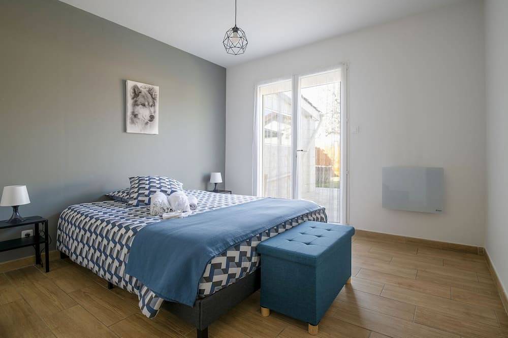 Charming Bordelais pavilion (full accommodation) in Saint-Médard-en-Jalles, Bordeaux region