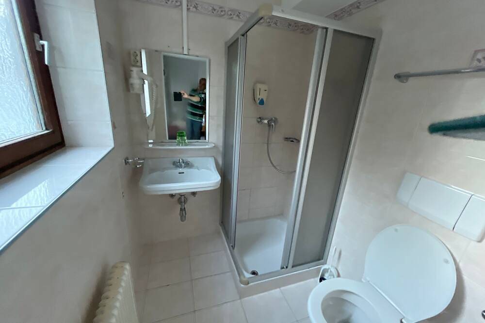 Zimmer 01 / 1bett Ohne Balkon - Pension Alpina in Obsteig, Tiroler Oberland
