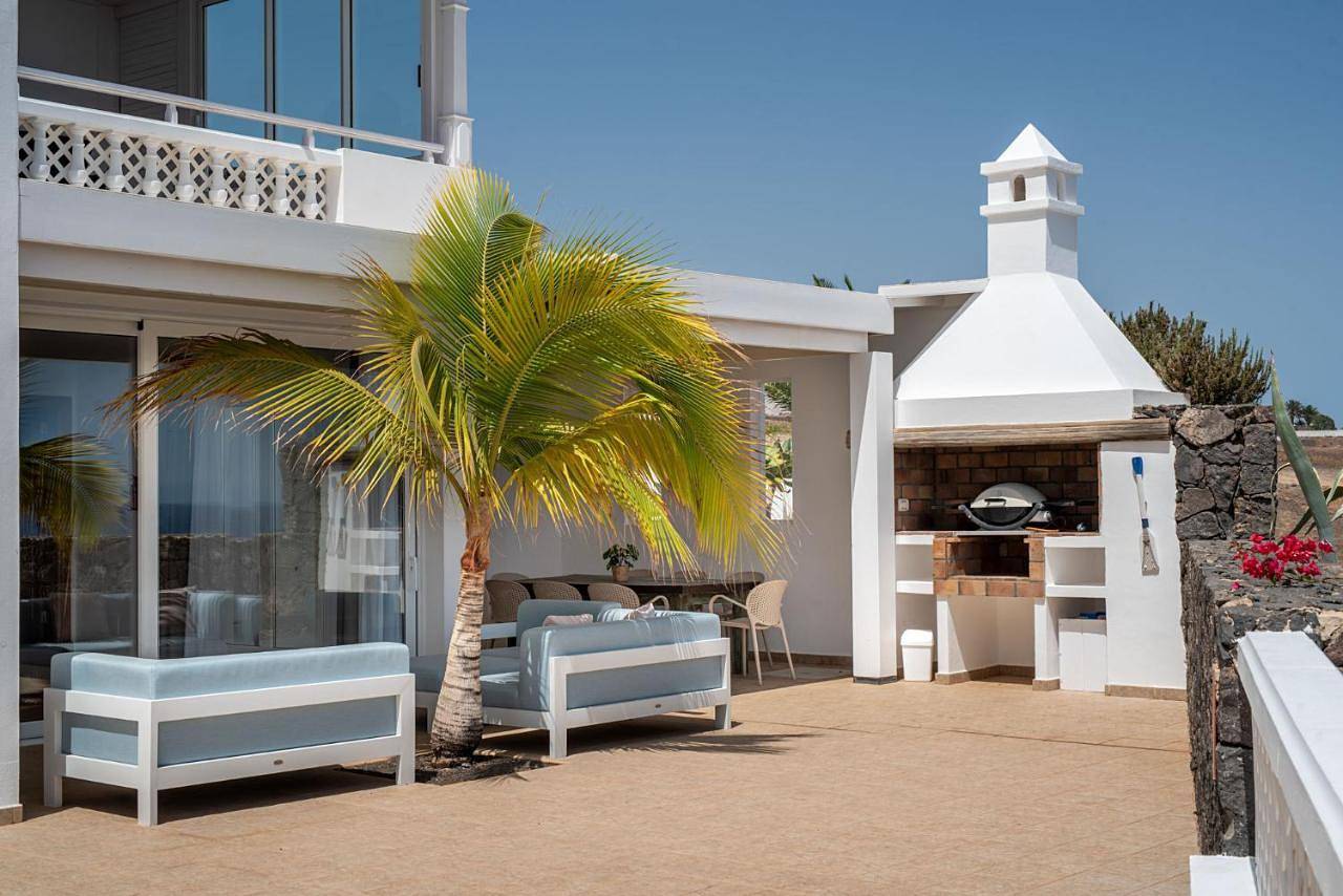 Odin Luxury Villa by Buenavilla in Puerto Calero, Yaiza