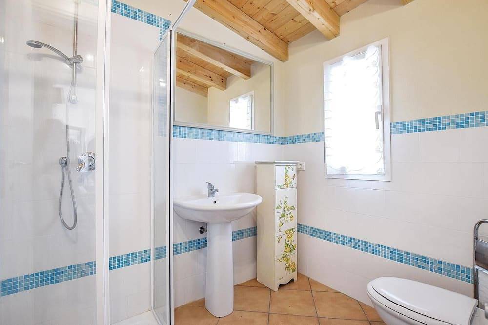 Awesome home in Ruta di Camogli -Ge- in Camogli, Riviera di Levante
