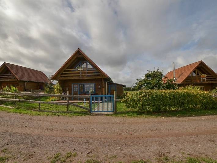 Ferienhaus für 6 Personen, mit Balkon und Terrasse sowie Garten an der Burg Eltz