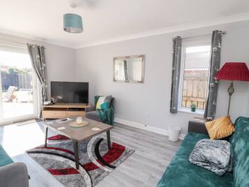 Holiday Home for 5 People in Amble, Northumberland Coast, Photo 2