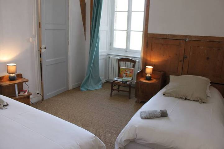 Gîte pour 5 personnes, avec jardin ainsi que piscine et terrasse, animaux acceptés à Martragny - 2