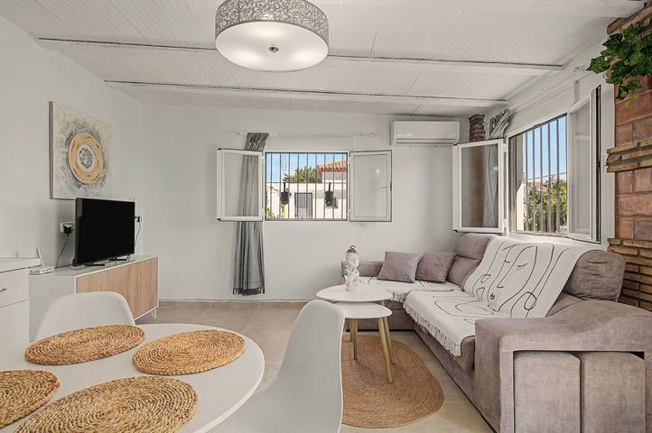 Ferienhaus 'El Olivo' mit privatem Pool, privater Terrasse und Wi-Fi in Chiclana de la Frontera, Costa de la Luz
