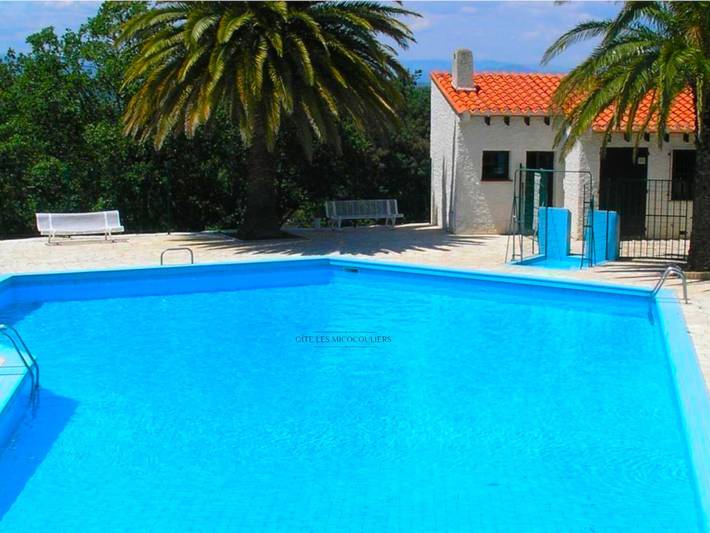 Gîte pour 4 personnes, avec terrasse et piscine à Laroque-des-Albères - 4
