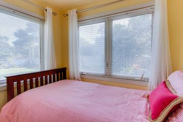 Vacation House for 7 Guests in Oregon Coast, Oregon, Picture 3