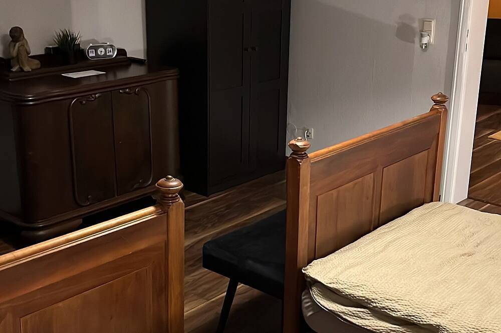 Ganze Wohnung, Ferienwohnung mit Blick auf das Barbyer Schloss, 5 Gehminuten bis zur Elbe in Barby, Elbe-Börde-Heide