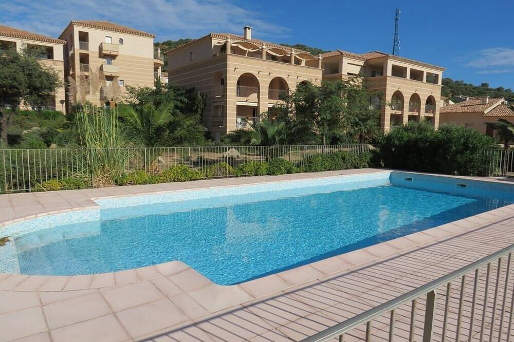 Ganze Wohnung, Charmantes Studio in Residence mit Pool in L'Île-Rousse, Calvi und Umgebung