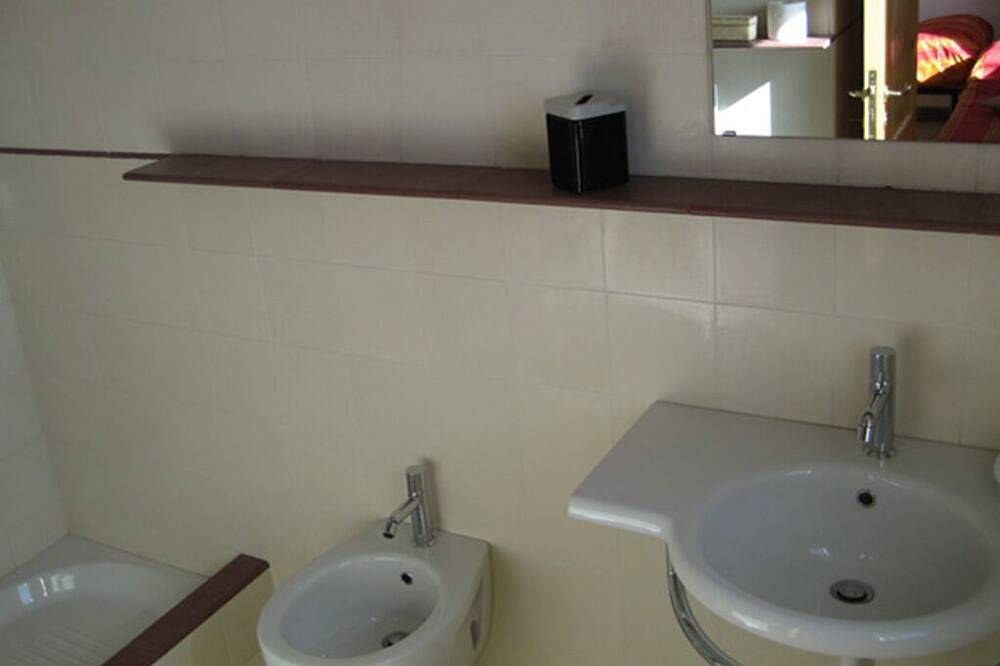 Ganze Wohnung, Spisidda House - Lipari Studio - Near Gioiosa Marea in Piraino, Messina Provinz