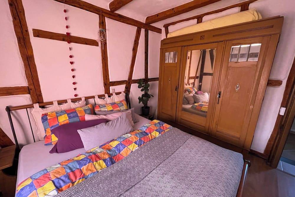 Ganze Wohnung, Wohlfühlen und Erholen in altem Bauernhaus in Wiehl, Oberbergischer Kreis