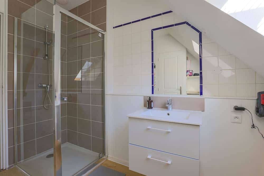 Apartamento entero, Casa Nostra- Superb apartment in the back of the station in Arrás (Paso de Calais), Región de Arras