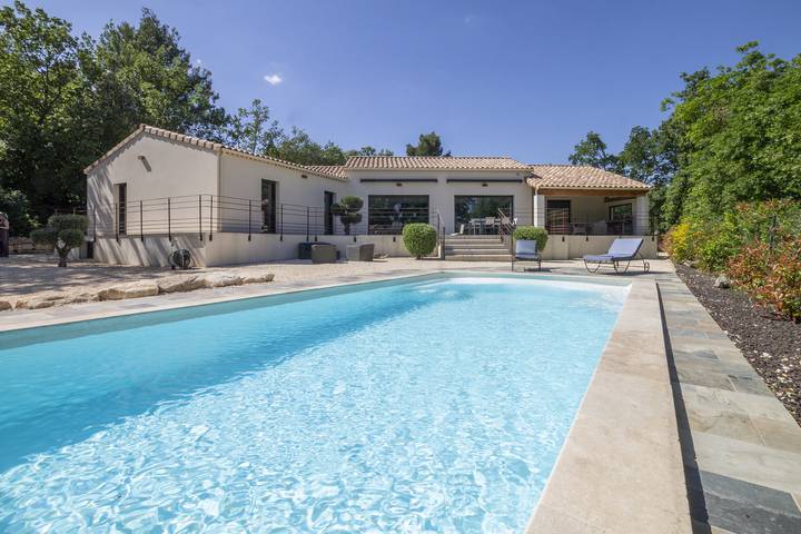 Villa pour 8 personnes, avec jardin et terrasse, adapté aux familles