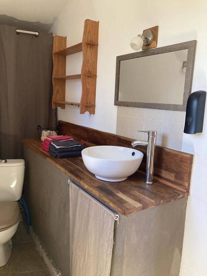 Gîte pour 2 personnes, avec Terrasse ainsi que Jardin et Vue à Puimoisson - 3