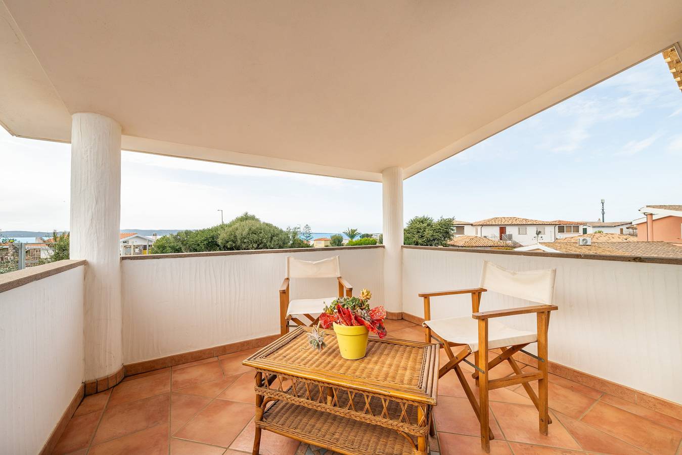 Ferienhaus 'Brezza Di Mare' mit Meerblick, privater Terrasse und Klimaanlage in Calasetta, Sant'Antioco
