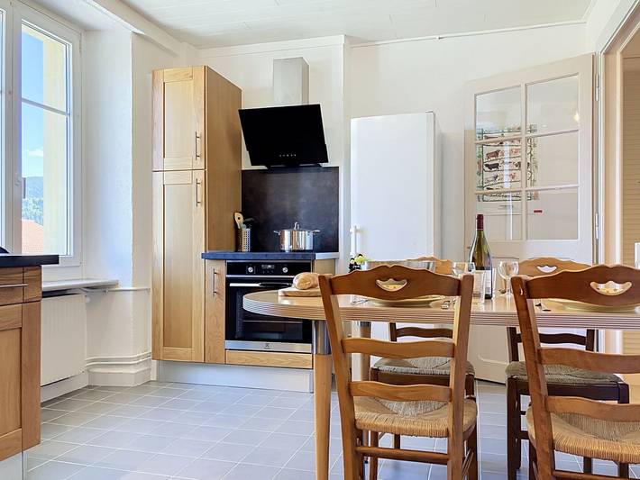 Apartamento entero, Grand-Rue 143 in Sainte-Croix, Distrito de Jura-Nord vaudois