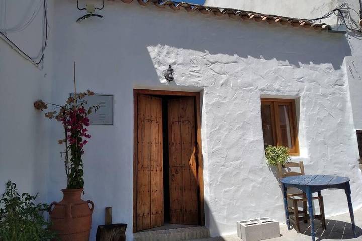Casa rural para 4 personas, con piscina y terraza en El Bosque - 2