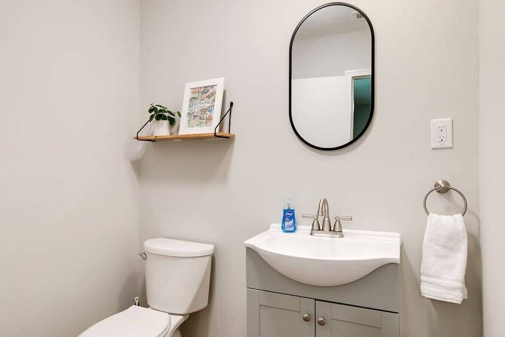 Charming, Cheerful 3 Bedroom Home in Richmond, Va! in Dumbarton, Henrico County