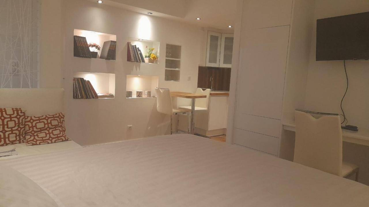 Appartement de vacances entier, Double Room with Private Bathroom in Sapignicourt, Marne