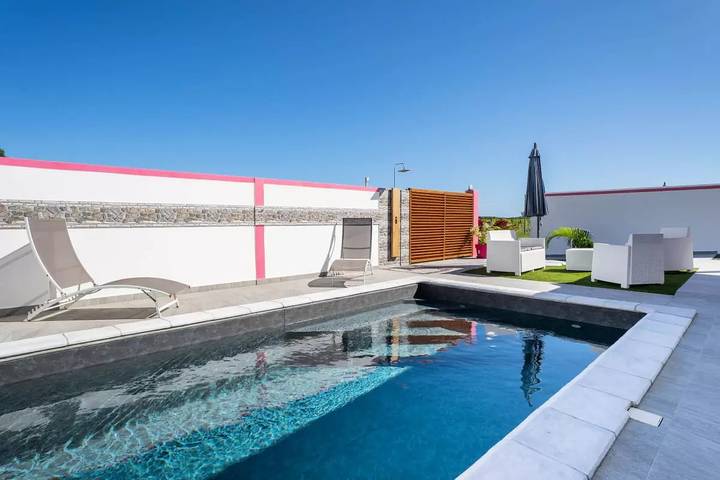Villa pour 4 personnes, avec piscine et jardin à Saint-François