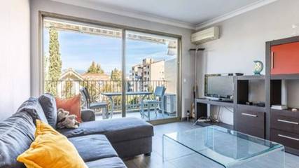 Gîte pour 5 personnes, avec piscine et balcon dans Plage de la Salis