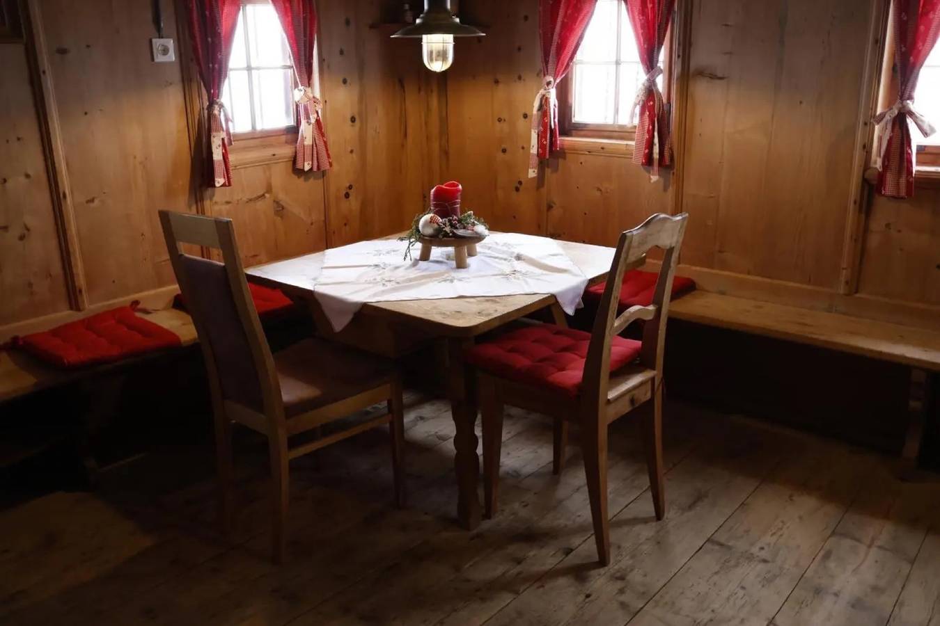 Ferienhaus 'Oberlehen Hof' mit Bergblick, privater Terrasse und Wi-Fi in Rohrberg, Tiroler Unterland