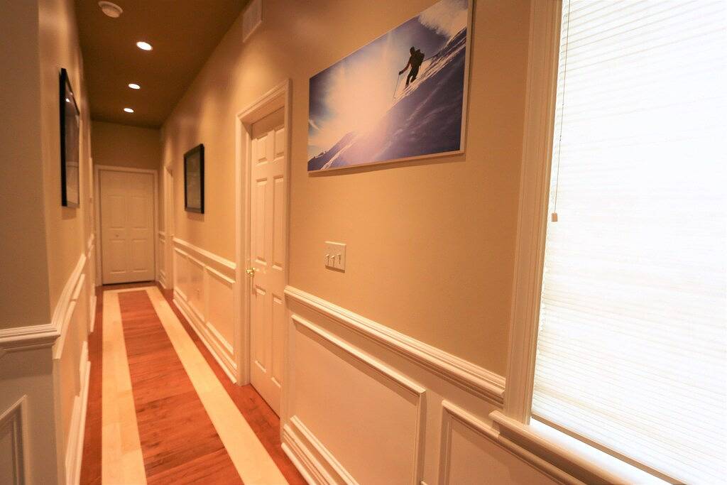 Ski-In Ski-Out, -Spieltheater, Tubs, Sauna, Limo Golfcart, Blick auf die Skipiste in Masthope, Pike County