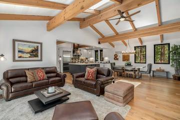 Vacation House for 8 Guests in Diamond Peak, Lake Tahoe, Picture 3