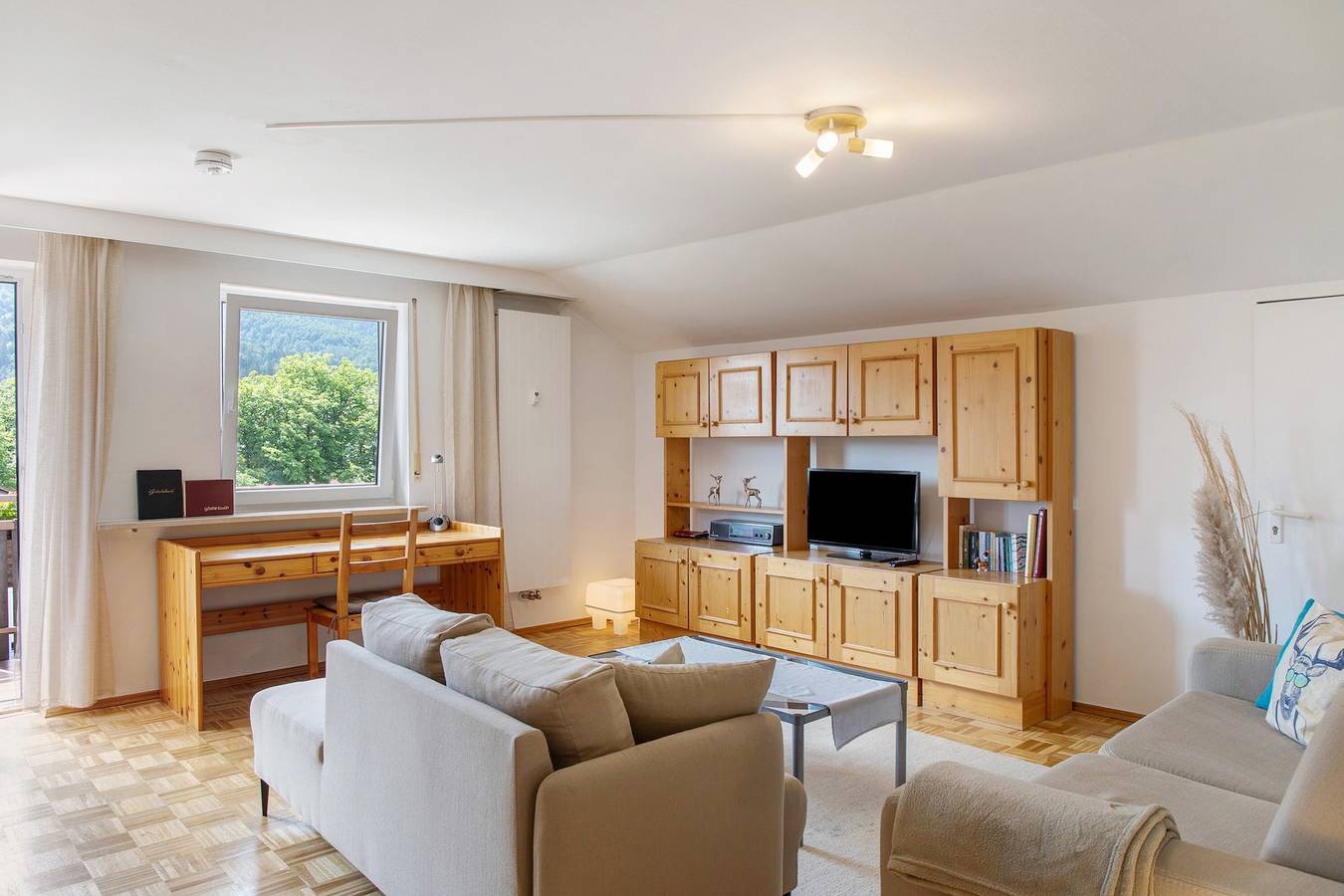 Ganze Wohnung, "Ferienwohnung Anette" mit Bergblick, Balkon und Wlan in Garmisch-Partenkirchen, Bayerische Alpen