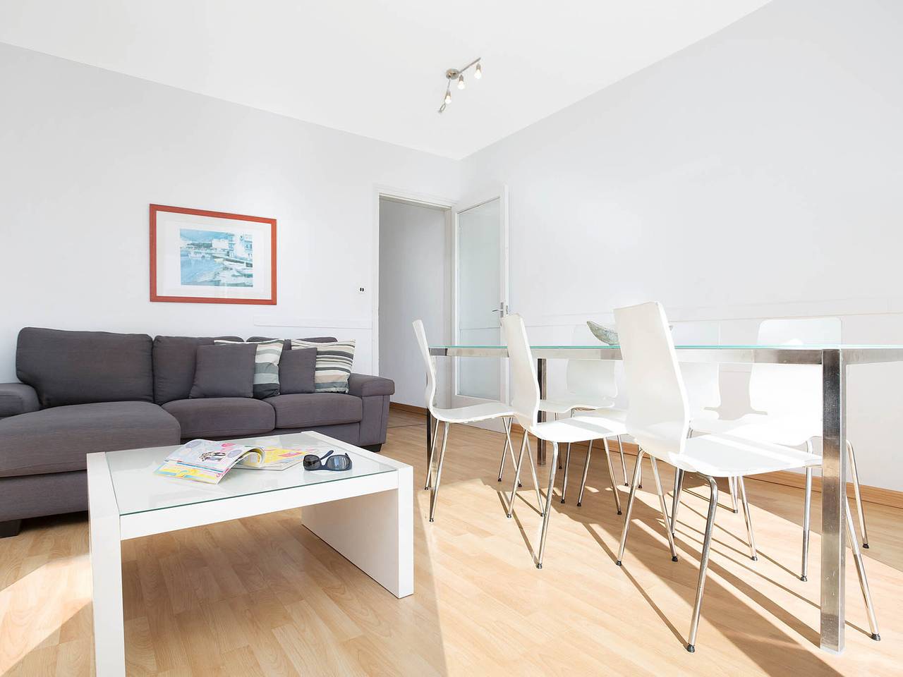 Geheel appartement, Simple beachfront apartment in Llafranc, perfect for families and pets on request in Llafranc, Palafrugell