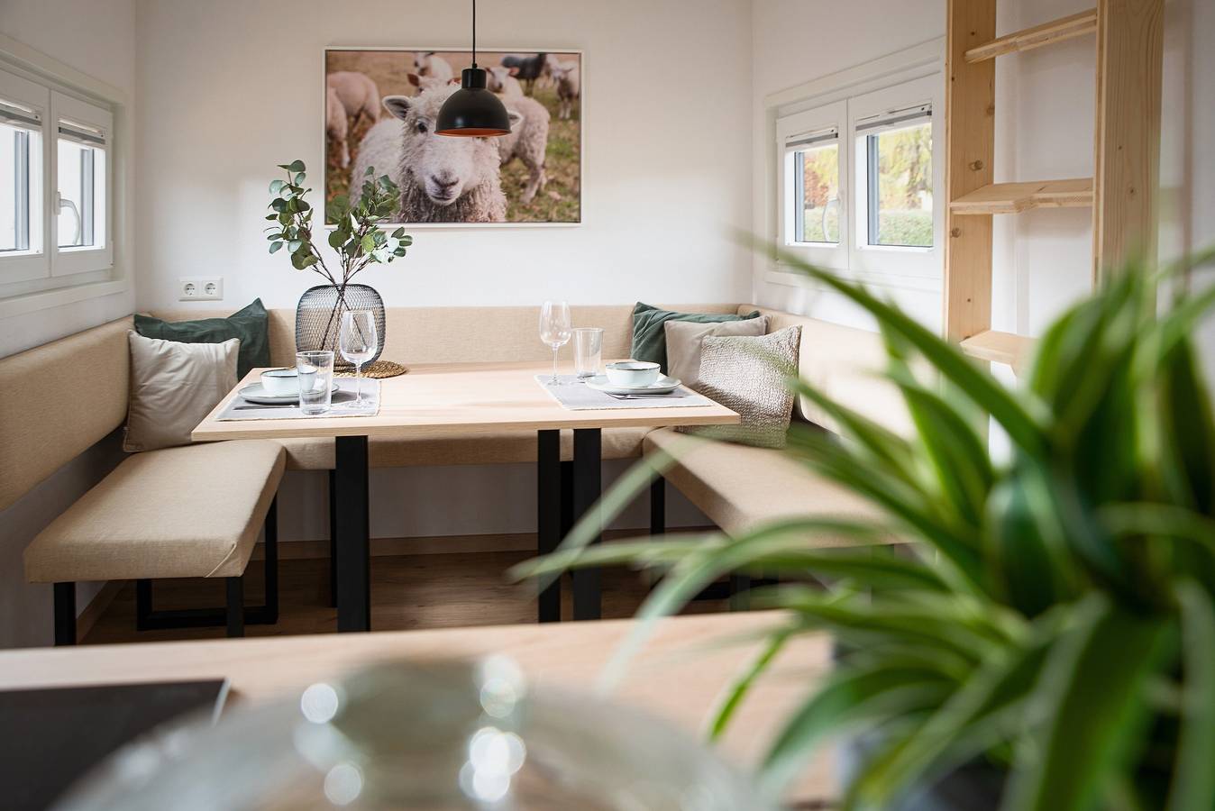 Holiday Home 'Tiny House Zeit Käpsele' with Private Terrace, Wi-Fi and Air Conditioning in Laichingen, Alb-Donau-Kreis